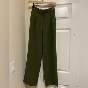 Wilfred Efforless pant in deep Green